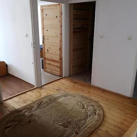 Pod Podkowa Apartment *